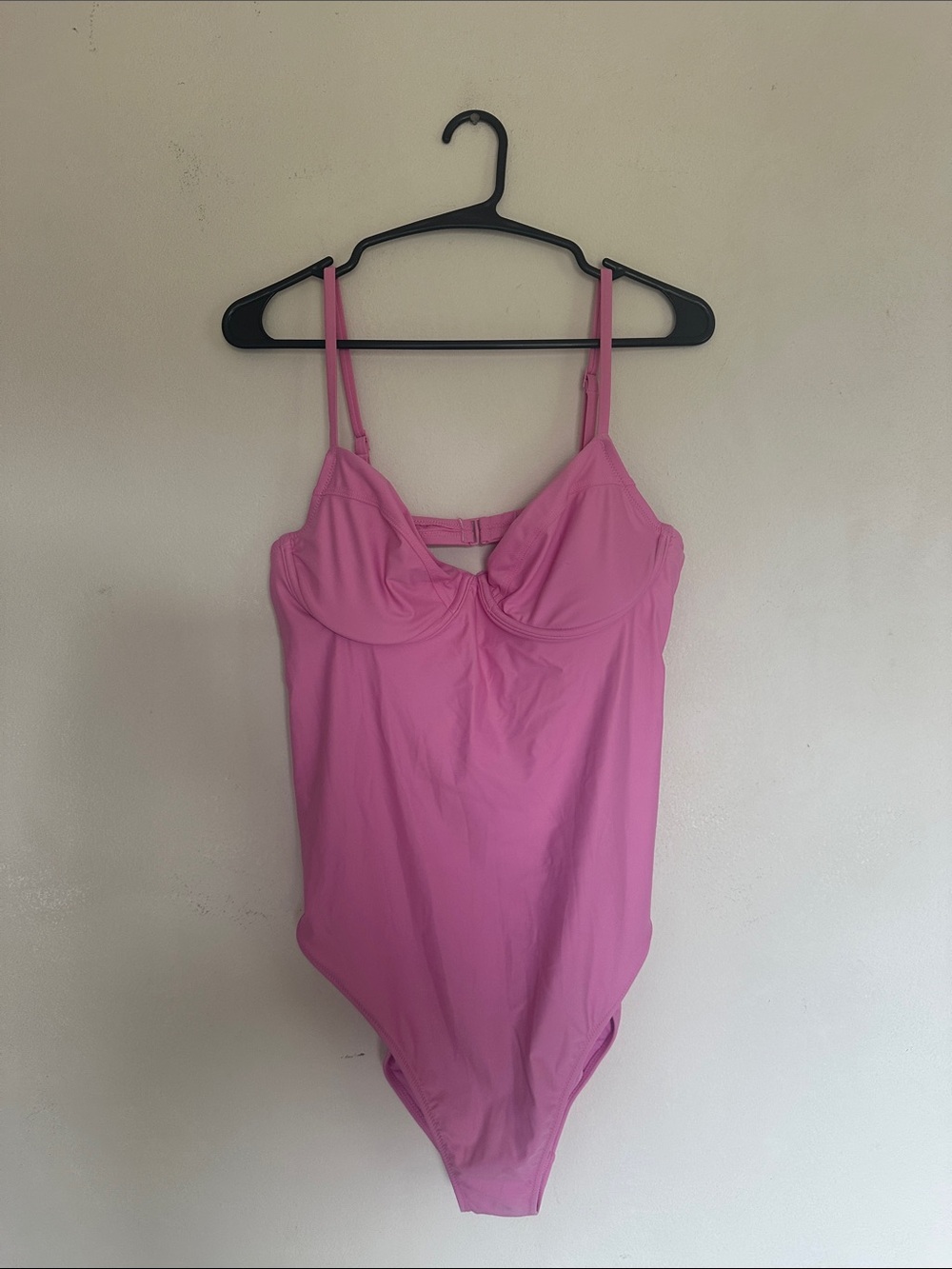 AERIE swimsuit NWT XL Pink Underwire One-Piece